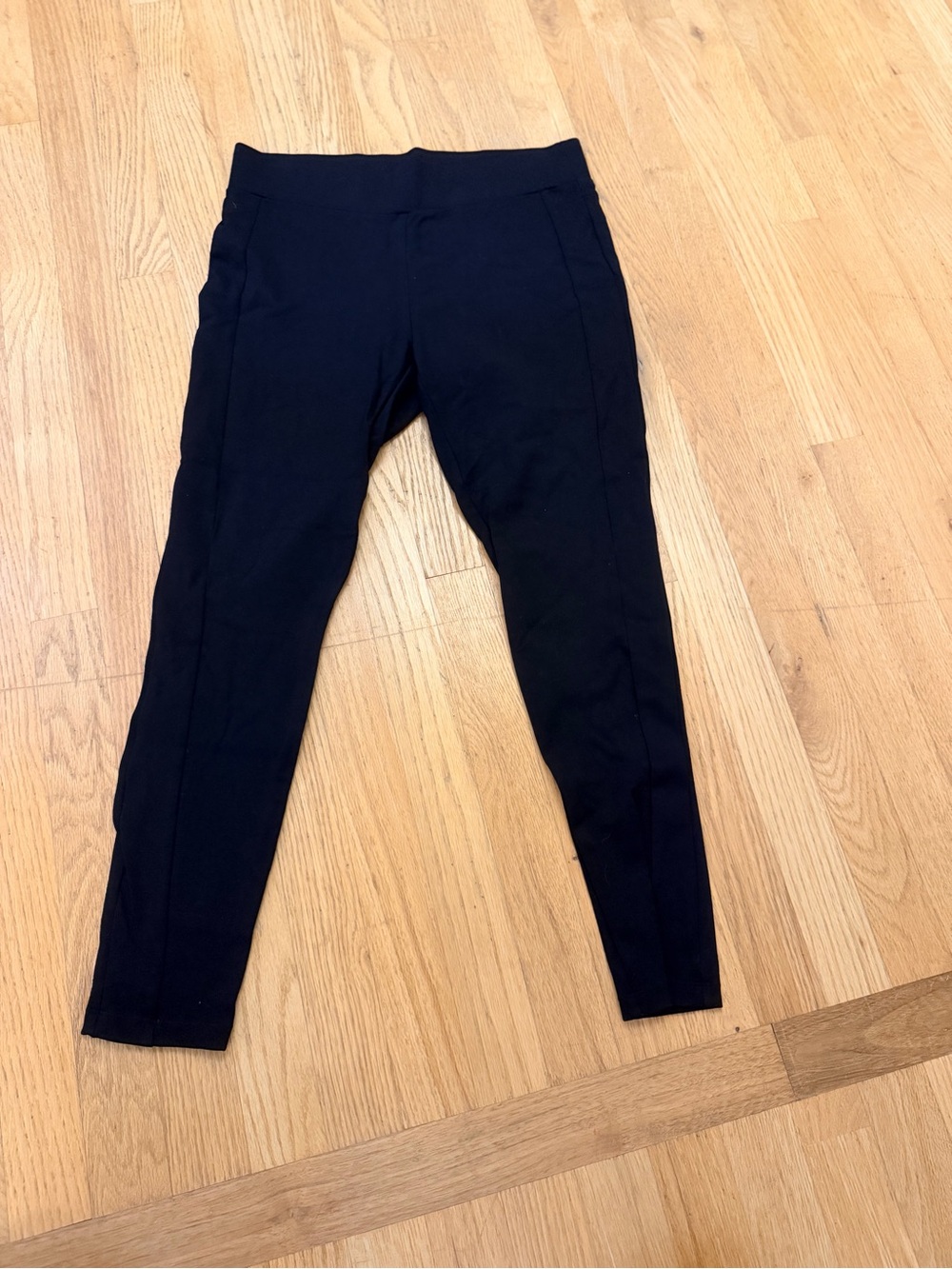 Ladies Size Medium "LOFT" Black Ponte Leggings - Sleek Ankle Pants GUC